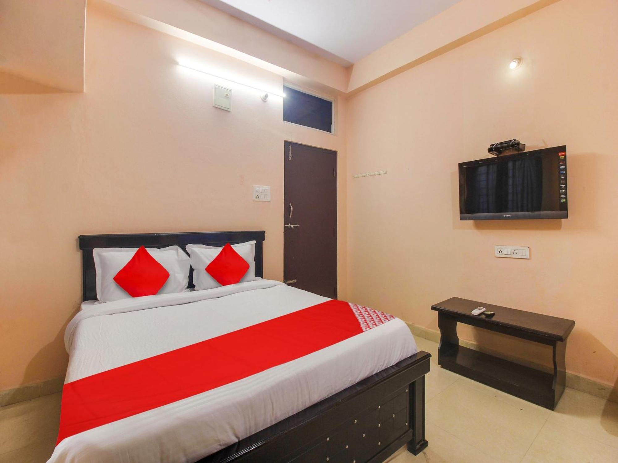 Hotel O R.J.International Pedda Ambarpet Exteriér fotografie