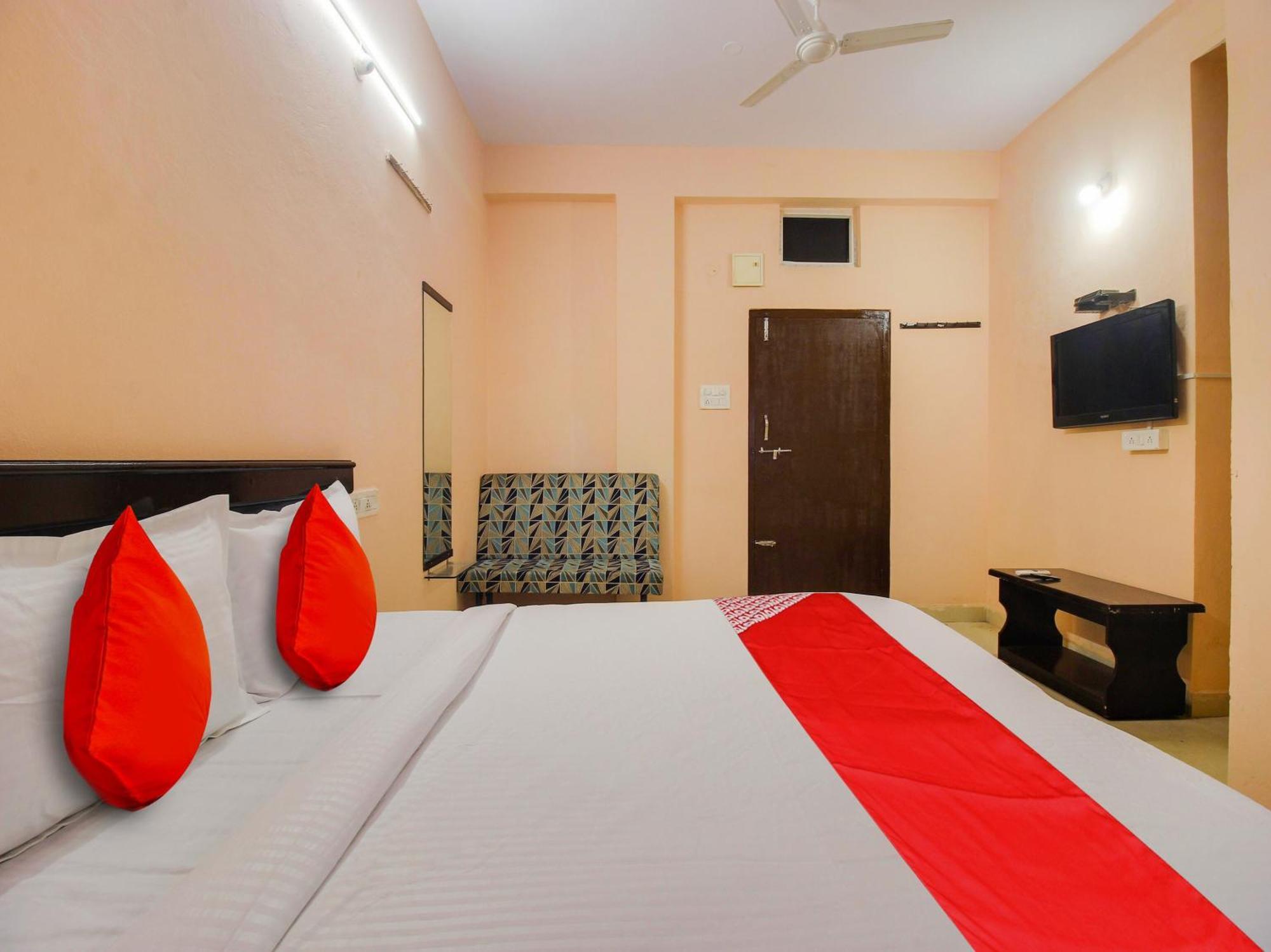 Hotel O R.J.International Pedda Ambarpet Exteriér fotografie