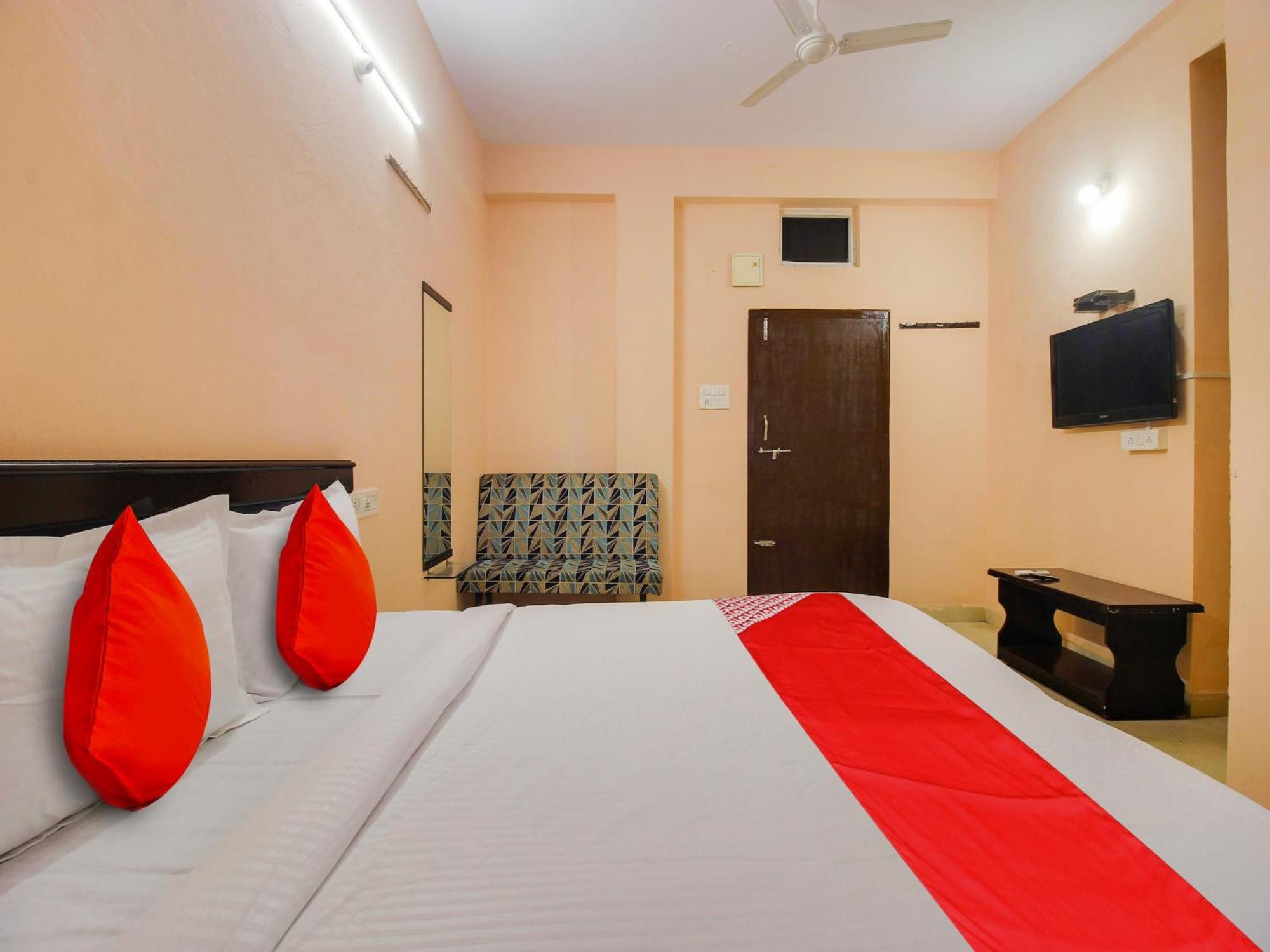 Hotel O R.J.International Pedda Ambarpet Exteriér fotografie