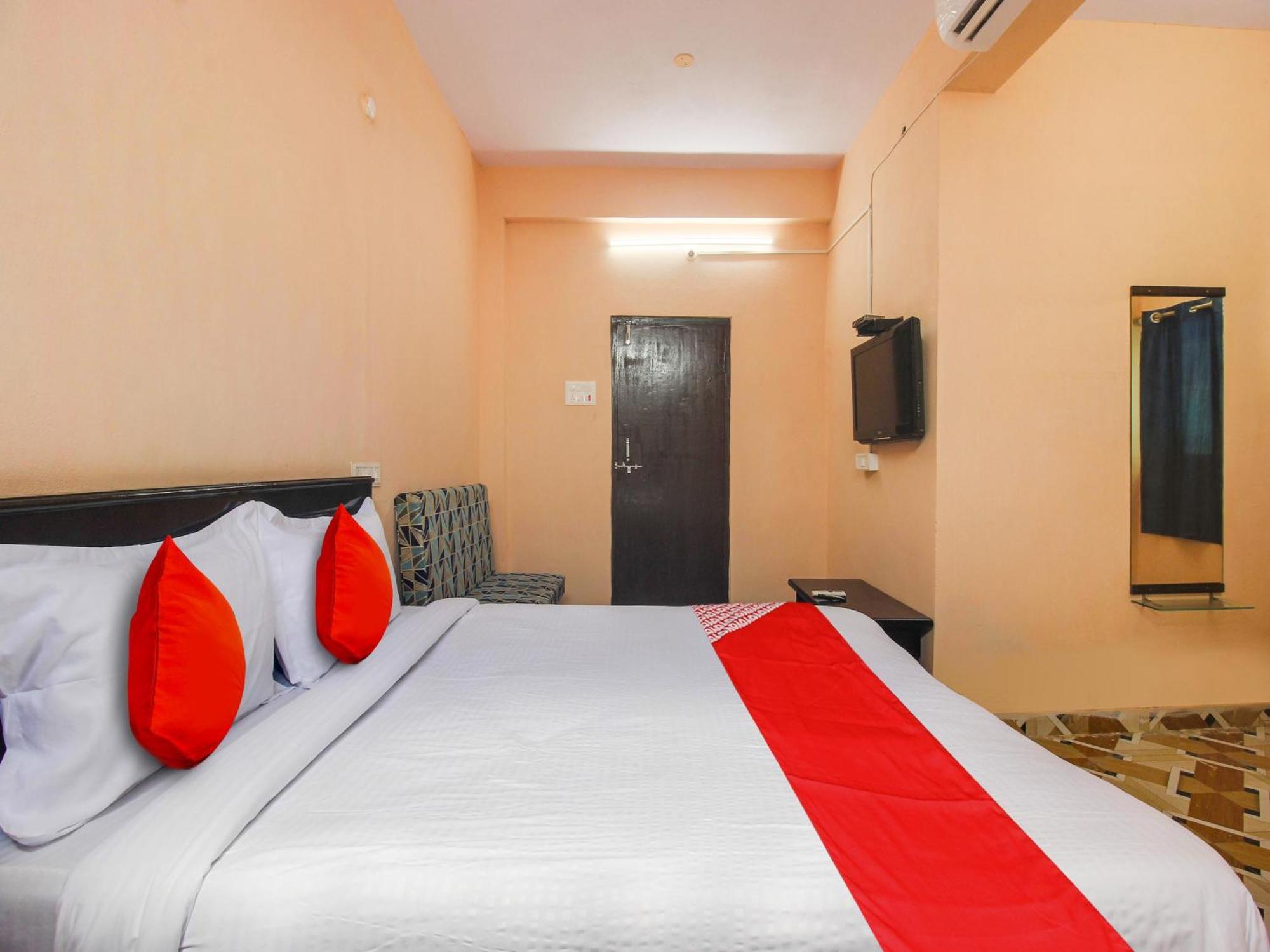 Hotel O R.J.International Pedda Ambarpet Exteriér fotografie