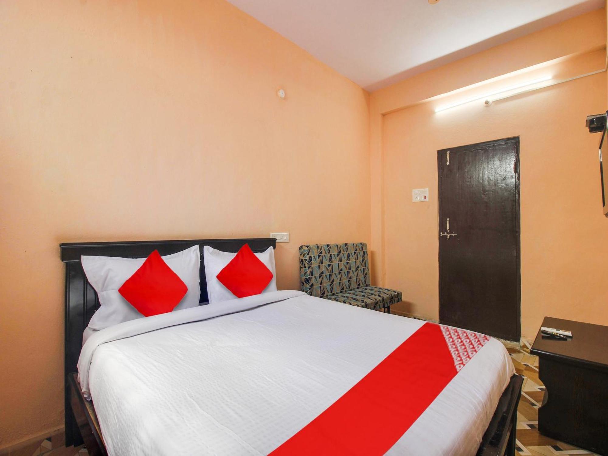 Hotel O R.J.International Pedda Ambarpet Exteriér fotografie