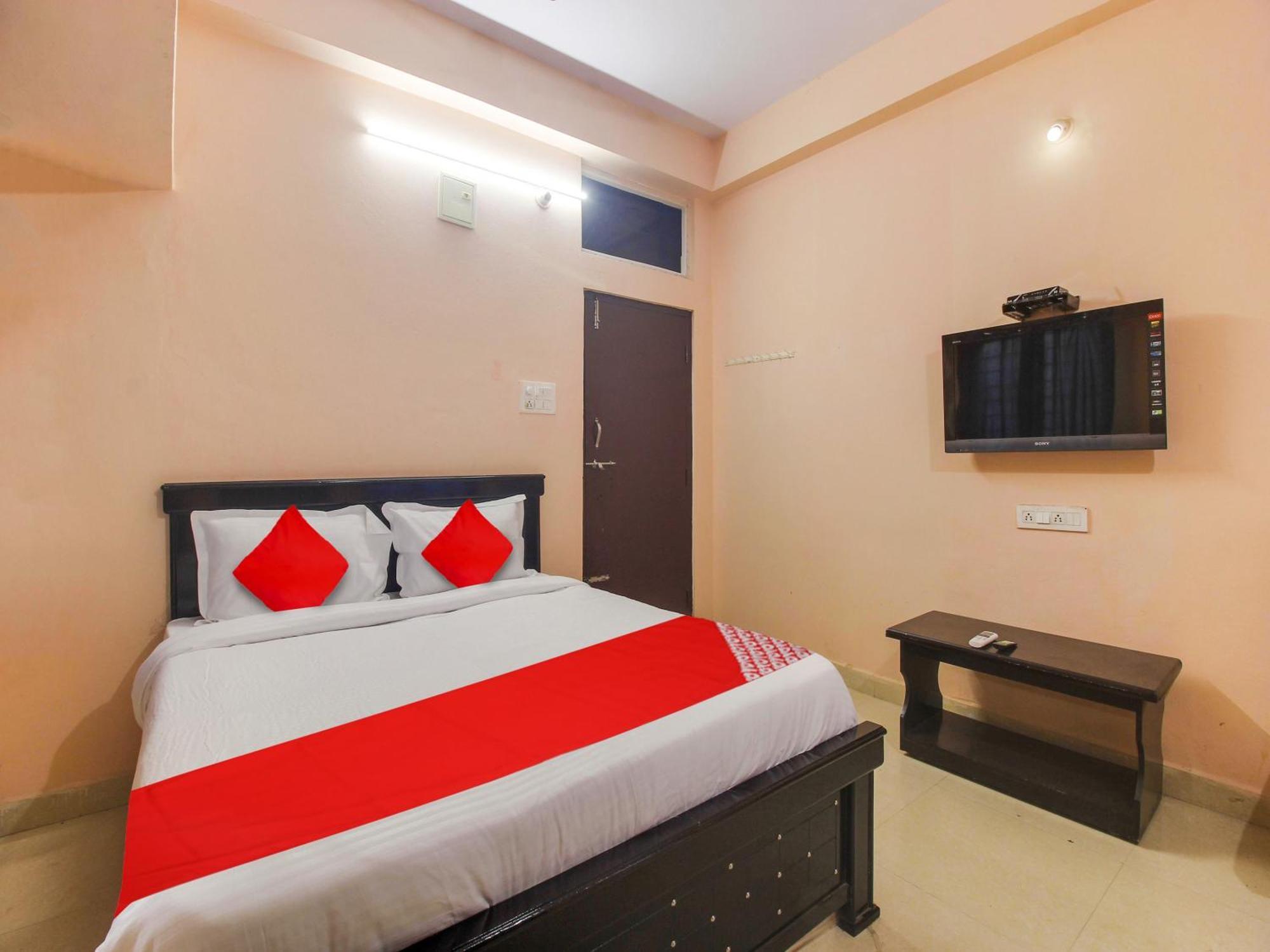 Hotel O R.J.International Pedda Ambarpet Exteriér fotografie
