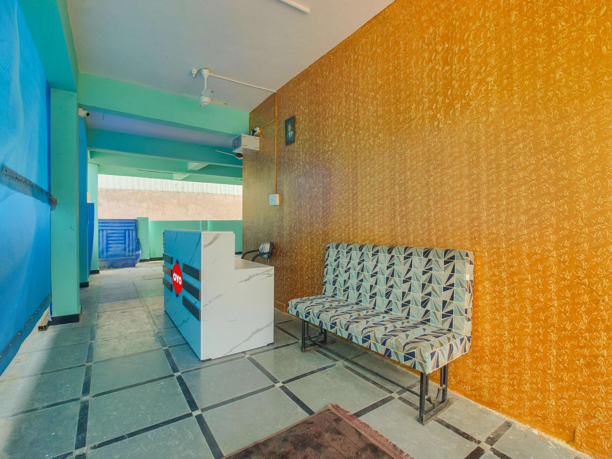 Hotel O R.J.International Pedda Ambarpet Exteriér fotografie